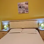 Holiday Apartments Vlore Apartmán *