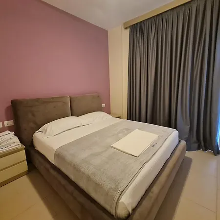 HOLIDAY APARTMENTS Vlore *