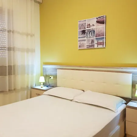 HOLIDAY APARTMENTS Vlore * Vlorë
