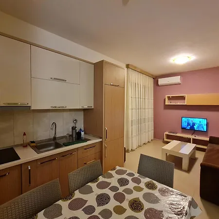Apartment Holiday *
