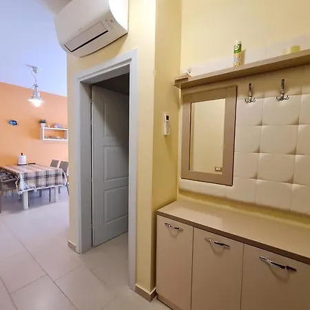 Daire Holiday Apartments Vlore *