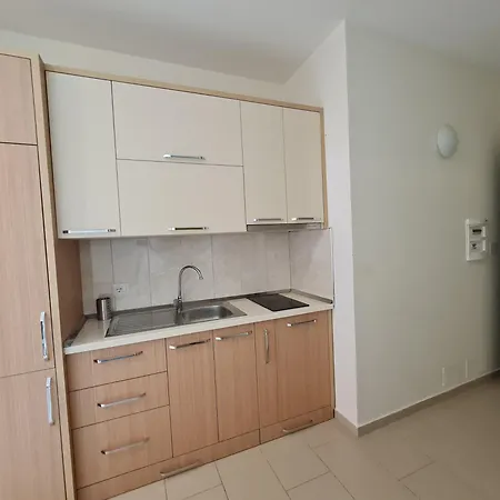 Daire Holiday Apartments Vlore *