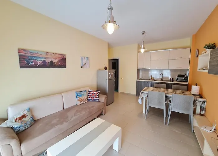 Holiday Apartments Vlore דירה *