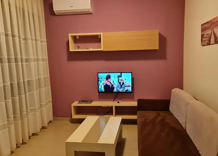 Holiday Apartments Vlore דירה *