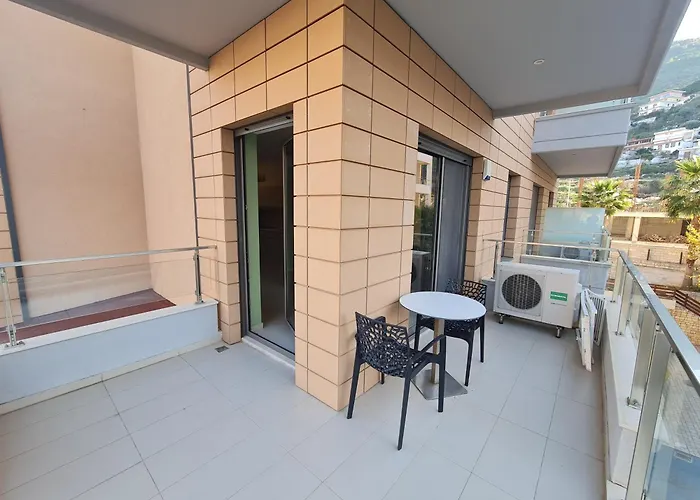 Holiday Apartments Vlore דירה *